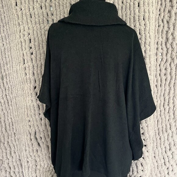 Banana Republic Factory Black Knit Poncho Size XS/S - Picture 11 of 15